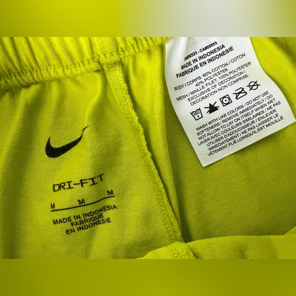 Nike DRI-FIT Big Kids’ (Girls’) High Waisted Loose Fit Training Shorts Size:M - Picture 6 of 11